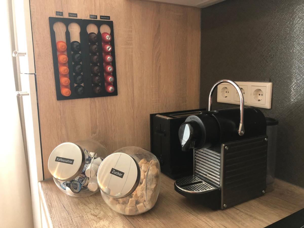 Am City Apartment 24H Self-Check-In, Free Parking, U-Bahn 350M, Netflix Нюрнберг Екстер'єр фото