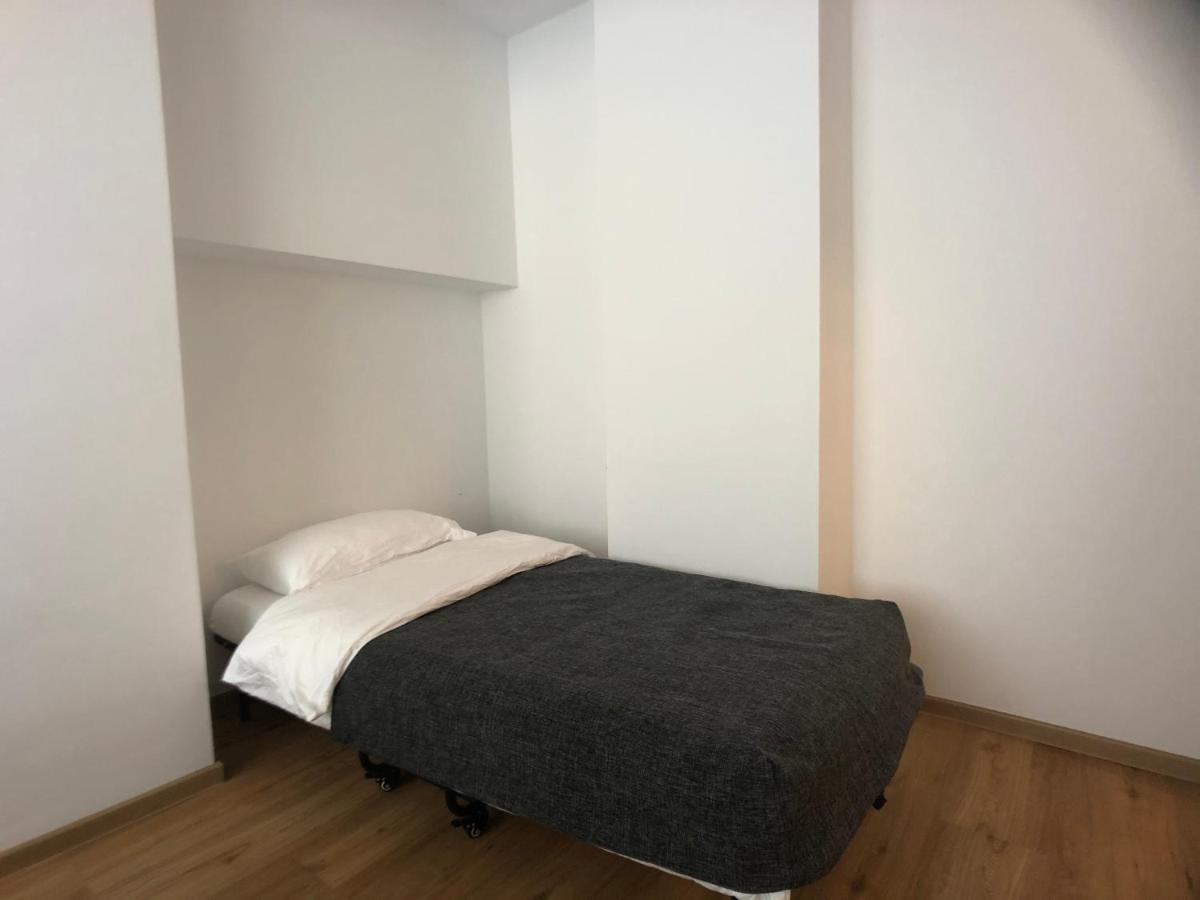 Am City Apartment 24H Self-Check-In, Free Parking, U-Bahn 350M, Netflix Нюрнберг Екстер'єр фото